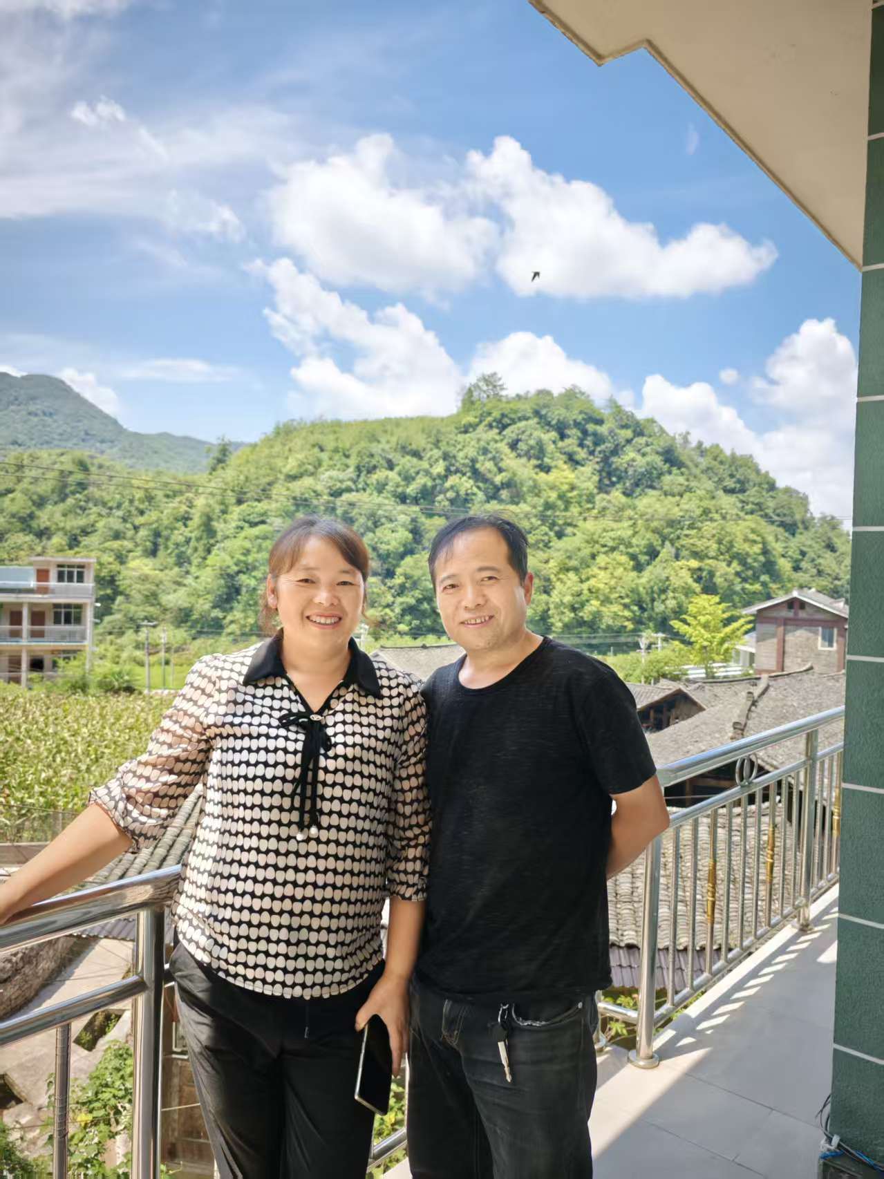 那个让老师骄傲的“调皮”班级!30年同学聚会<strong></p>
<p>以太坊投资</strong>,还伴有一封来自贵州的感谢信