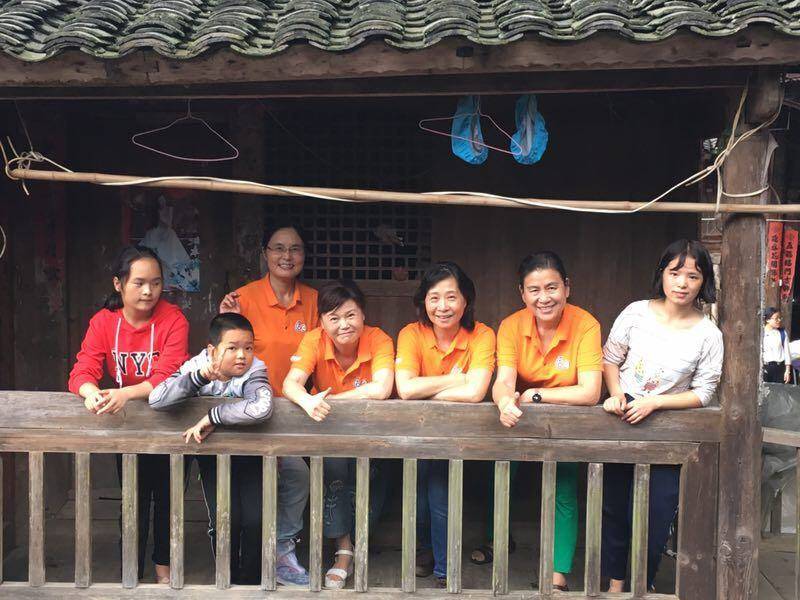 那个让老师骄傲的“调皮”班级!30年同学聚会<strong></p>
<p>以太坊投资</strong>,还伴有一封来自贵州的感谢信