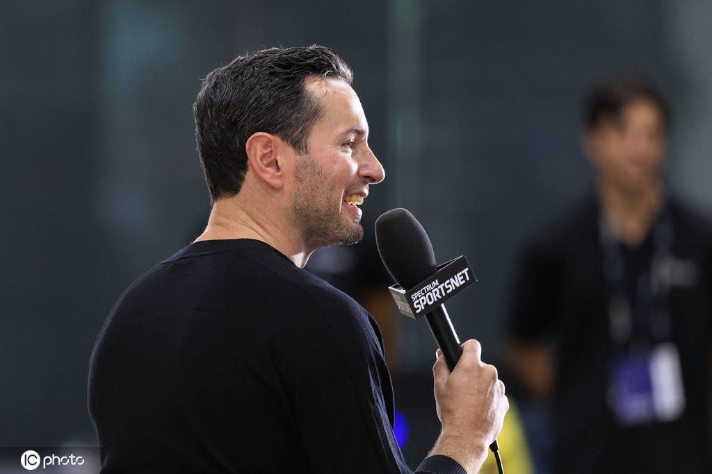 湖人将帅回应詹姆斯广告事件 雷迪克:你们都是傻子<strong></p>
<p>以太坊投资</strong>?