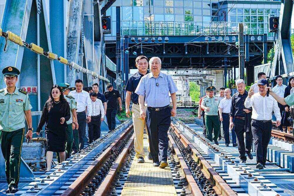 70年前<strong></p>
<p>以太坊社区</strong>，钱学森经罗湖口岸归国！武警广东总队深圳第二支队开展纪念活动