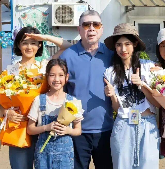 考古|冯小刚带女儿去陈思诚工作室！开个人账号还读影视专业<strong></p>
<p>以太坊价格走势</strong>，她也要“女承父业”吗？