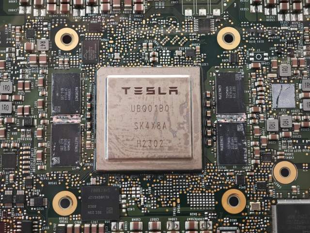 将特斯拉砍成“铁皮房”的<strong></p>
<p>以太坊价格走势</strong>,是马斯克新的万亿对赌协议