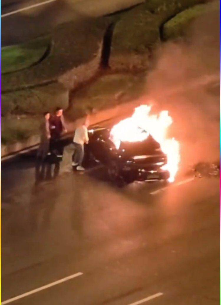 成都发生一起严重交通事故<strong></p>
<p>eth价格今日行情</strong>，上游新闻实地探访：燃烧留下的印记仍在