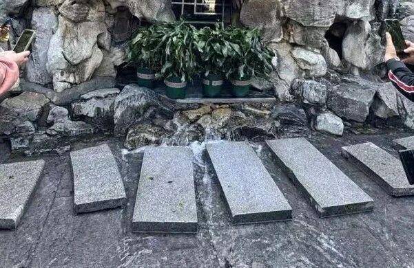 黑虎泉喷得“兽头”都不够用了!济南群泉竞涌<strong></p>
<p>eth币</strong>,几十年一见