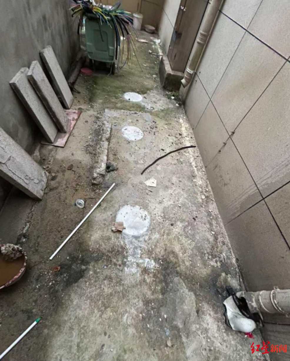 探访“业主私挖近300平方米地下室”现场:被挖区域已回填至地面<strong></p>
<p>eth币</strong>,涉案业主担任多家公司高管