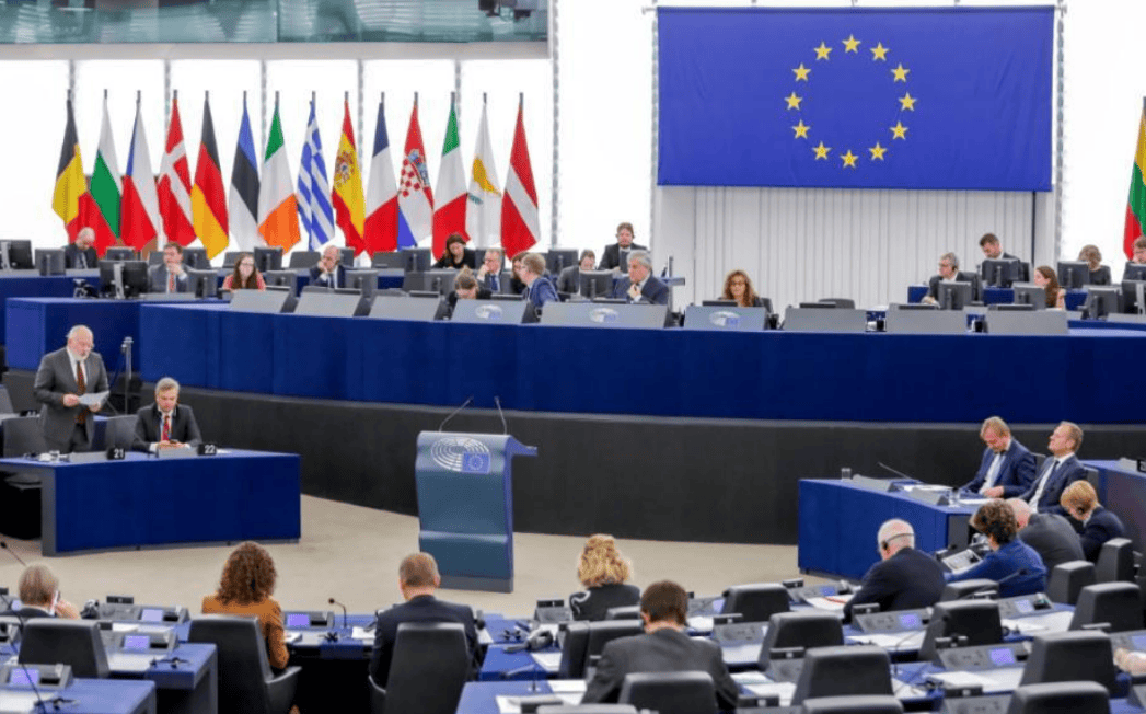 西方33国抱团取暖<strong></p>
<p>挖eth</strong>，希望中国收回成命，不料中方迅速打响第二波反制！