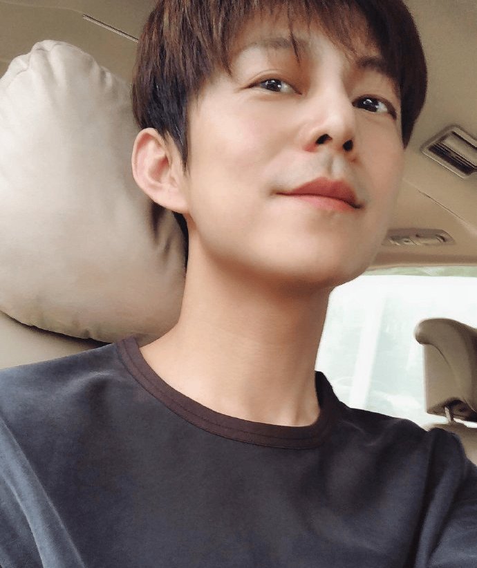 51岁何炅坦言：精力大不如前<strong></p>
<p>挖eth</strong>，我现在特别痛苦，又近视又老花