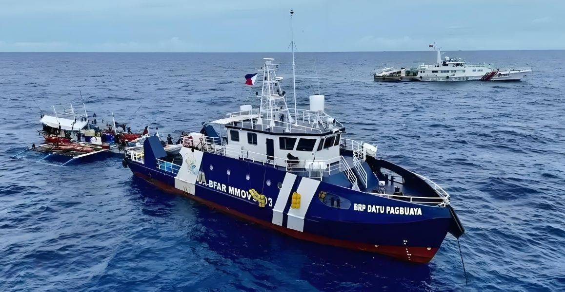 菲律宾护卫舰直奔南沙搞事<strong></p>
<p>挖eth</strong>，却突然发现黄岩岛上出现了高脚屋