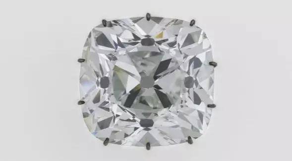 卢浮宫被盗的珠宝中<strong></p>
<p>eth算力</strong>，有拿破仑送给妻子的爱情信物