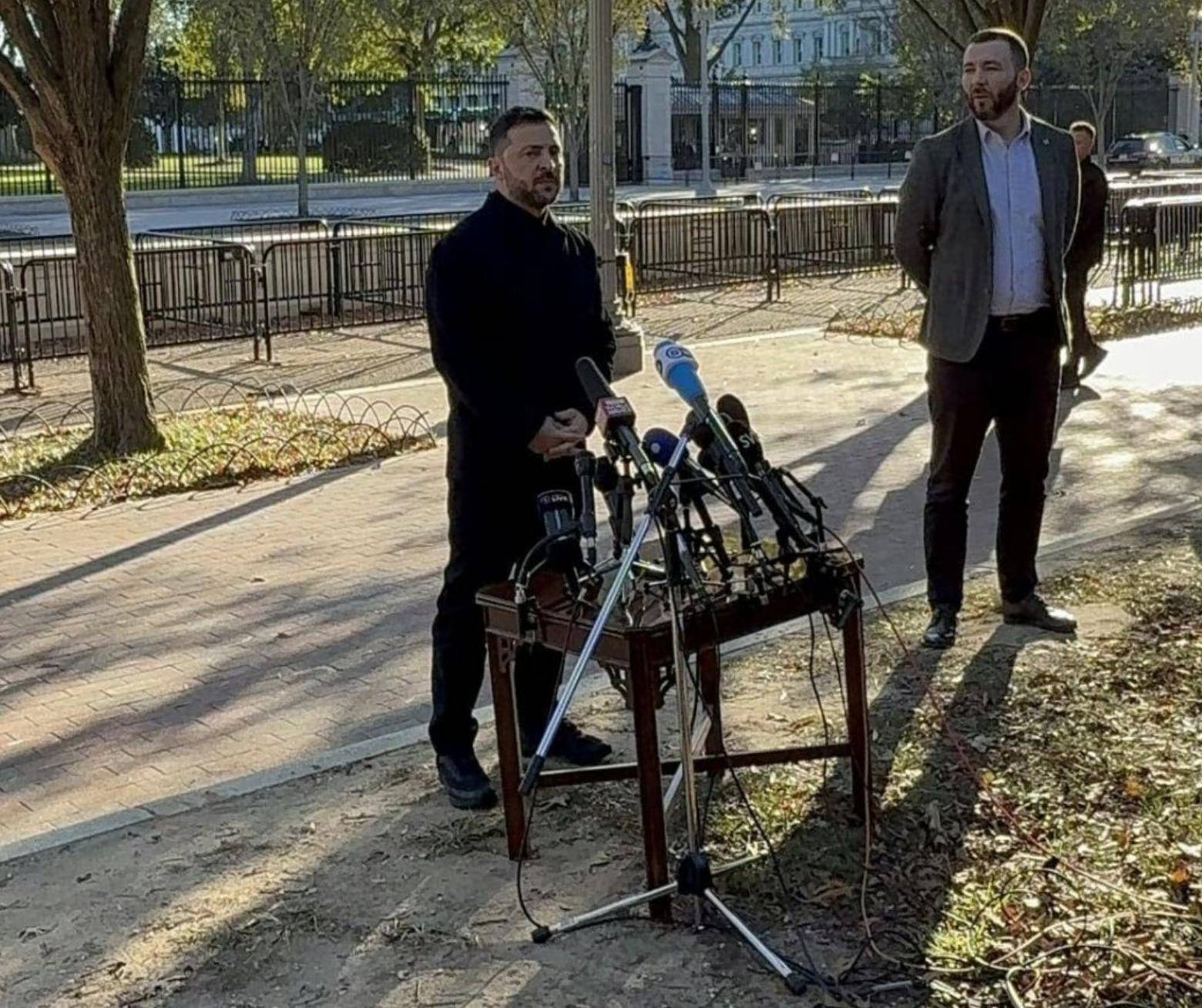 泽连斯基失望透顶<strong></p>
<p>Eth交易</strong>,被美当面羞辱,终于认清了现实:只要能停火,领土也能谈!