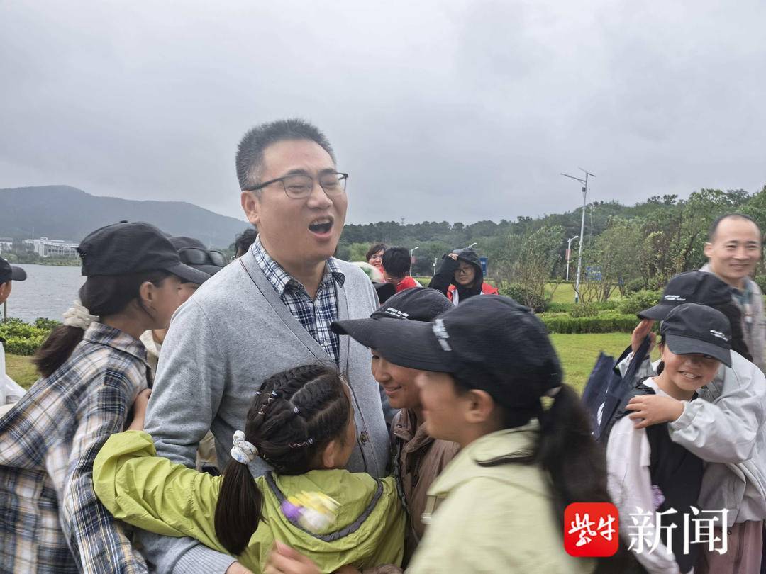 “叔叔是江苏的<strong></p>
<p>eth地址</strong>，将来一定带你们去看看！”镇江警官不忘承诺，四次组织近百名藏区学子来苏研学