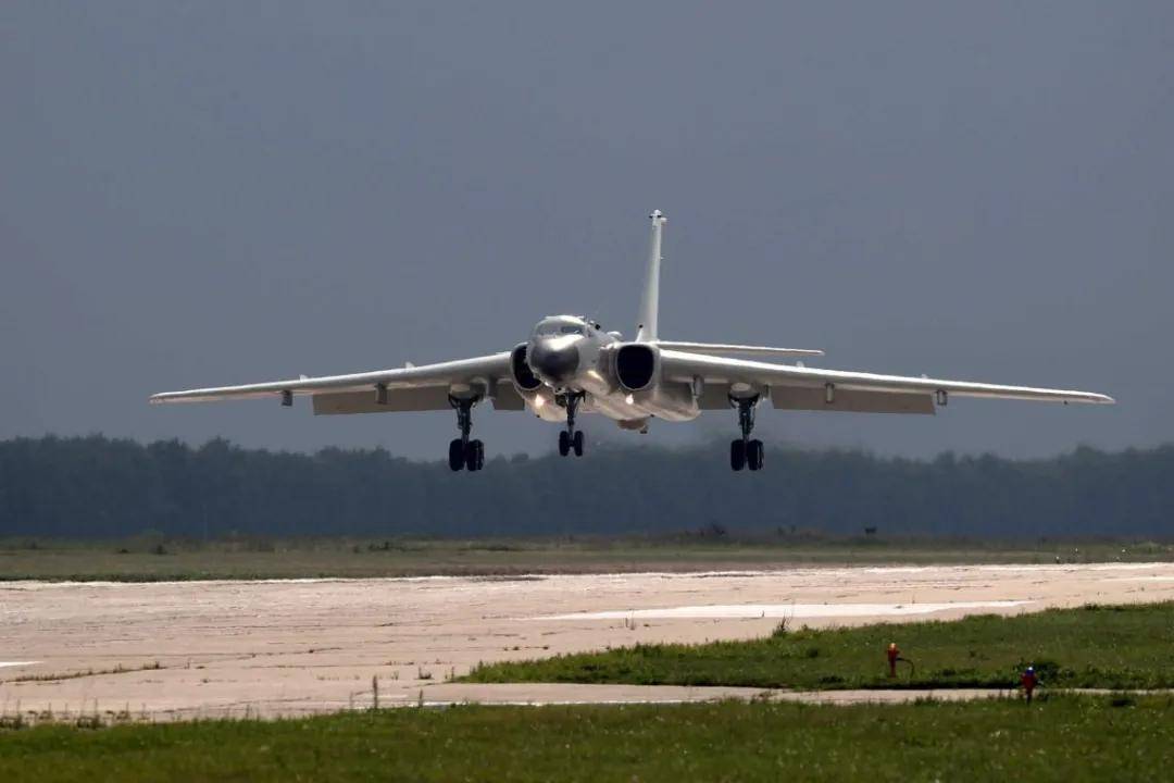 军迷热议<strong></p>
<p>eth地址</strong>！《舰载武器》曝光四发轰-6改进方案：航程14000公里？