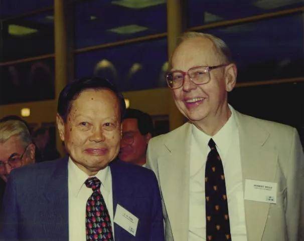 金灿荣:今日送别杨振宁<strong></p>
<p>eth行情</strong>,他的贡献已经远远超过诺贝尔奖