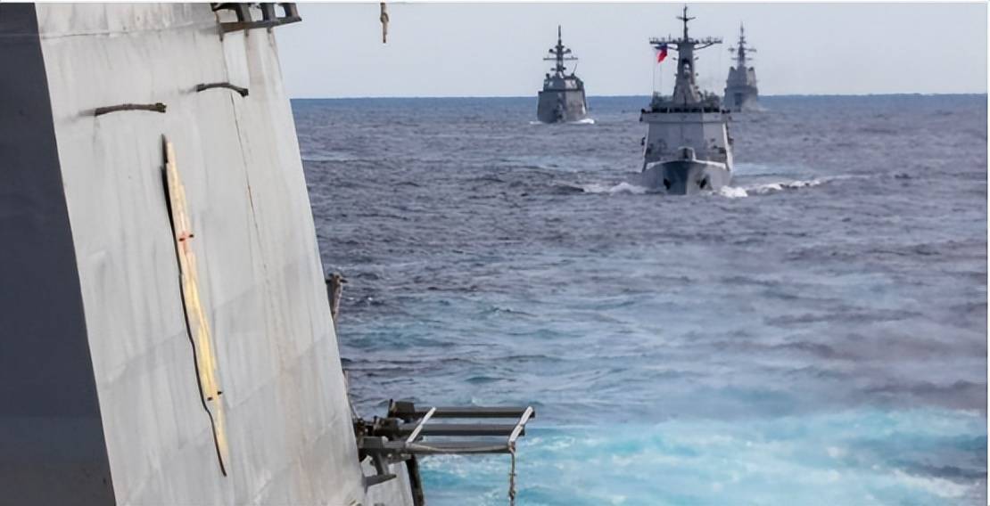 黄岩岛突现一道神秘白线<strong></p>
<p>eth行情</strong>,菲看到卫星图像顿感不妙,中方的不寻常举动,让菲律宾绷不住