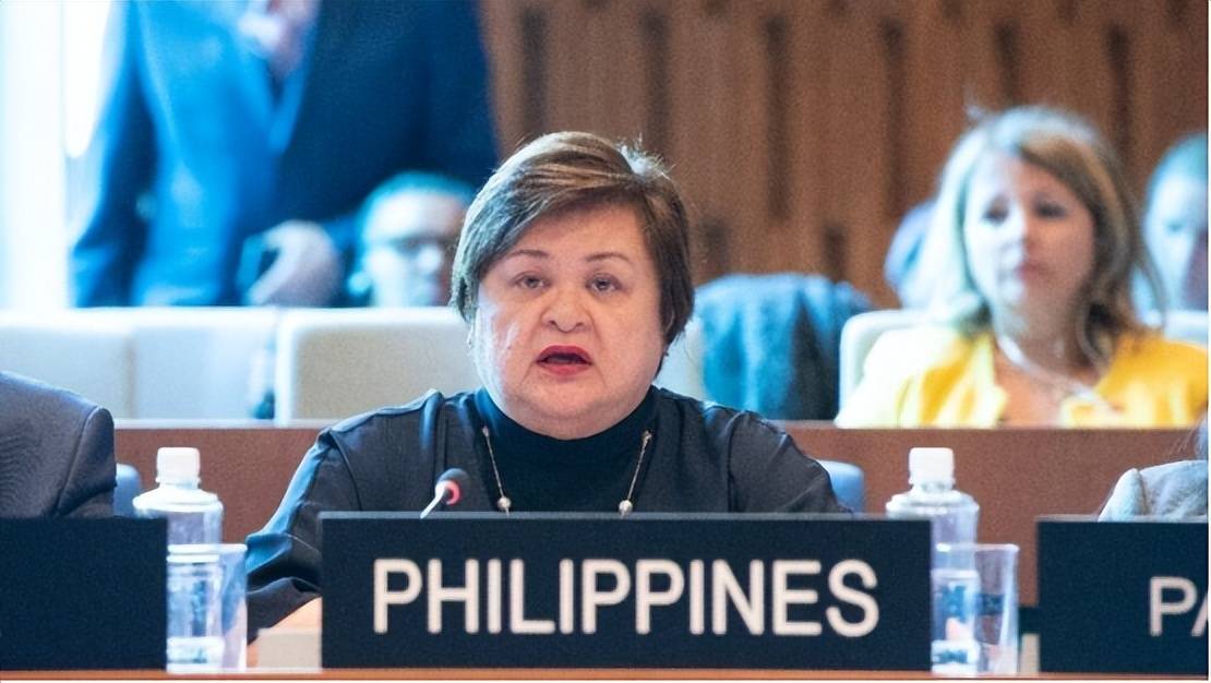 黄岩岛突现一道神秘白线<strong></p>
<p>eth行情</strong>,菲看到卫星图像顿感不妙,中方的不寻常举动,让菲律宾绷不住