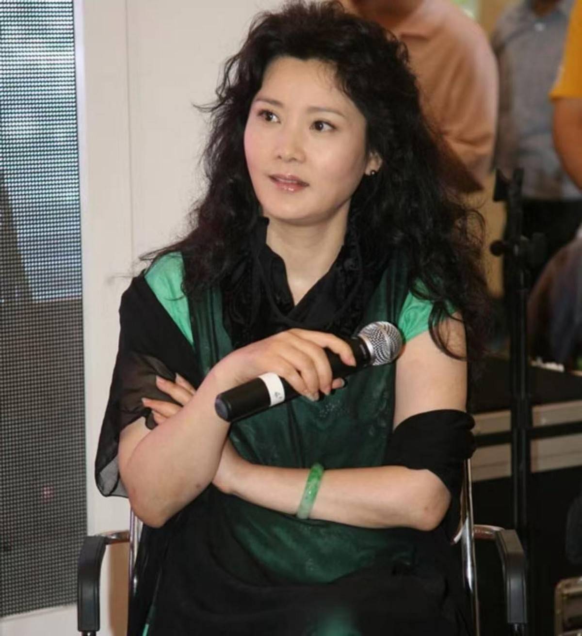 何赛飞怒斥张柏芝后道歉：<strong></p>
<p>eth矿池</strong>我这个人脾气急并非针对人