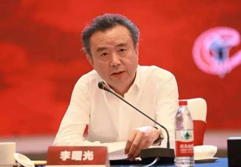 五粮液原董事长李曙光被“双开”:贪婪腐化<strong></p>
<p>eth矿池</strong>,为他人在获取酒类经销权等方面谋取利益