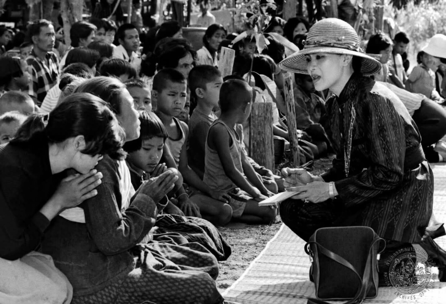 泰国王太后诗丽吉去世<strong></p>
<p>eth矿池</strong>，留下19顶奢华王冠和她的传奇一生