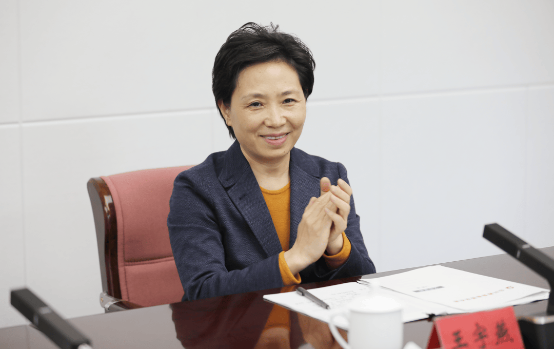 王宇燕<strong></p>
<p>eth矿池</strong>，已任中华全国供销合作总社理事会主任