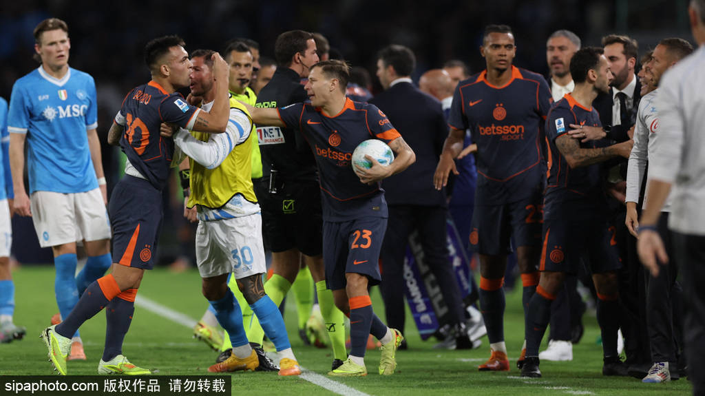 恩怨不休<strong></p>
<p>eth矿池</strong>!孔蒂与劳塔罗场上对骂 昔日在国米打拳击和解