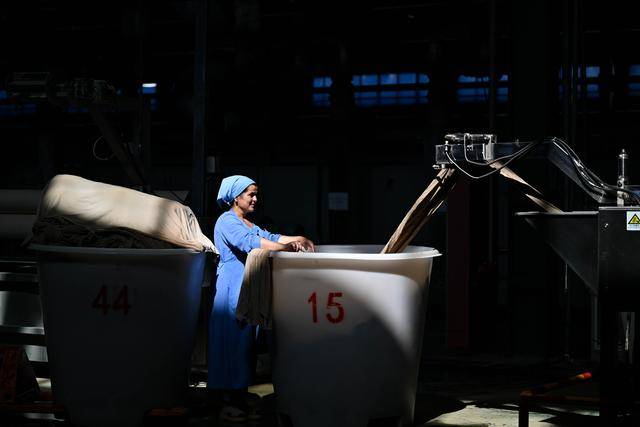 青年说 | 到中亚<strong></p>
<p>eth价格</strong>，奔赴一场激动人心的“探秘”