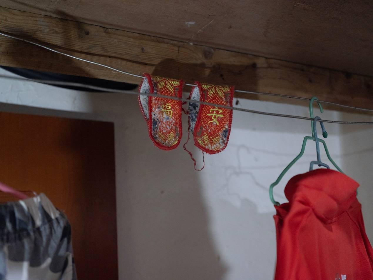 <strong></p>
<p>eth价格</strong>他们挤在8元一晚的旅店 几百人抢一个活