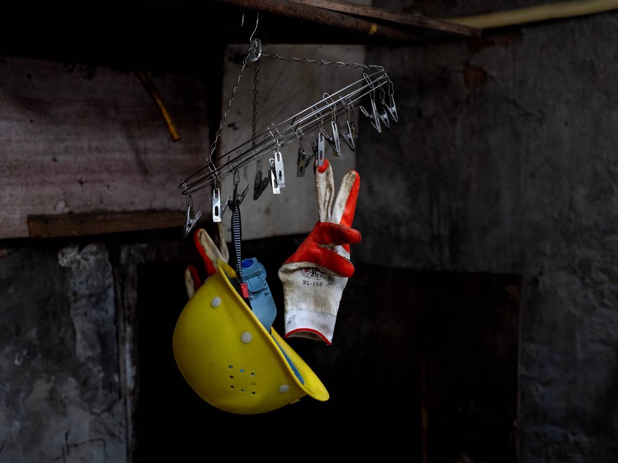 <strong></p>
<p>eth价格</strong>他们挤在8元一晚的旅店 几百人抢一个活