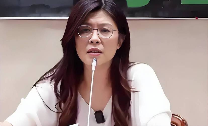 两岸和平统一还远吗？登机赴京前<strong></p>
<p>eth trunk</strong>，郑丽文公布人事名单，朱立伦回应特殊，不准打破惯例！