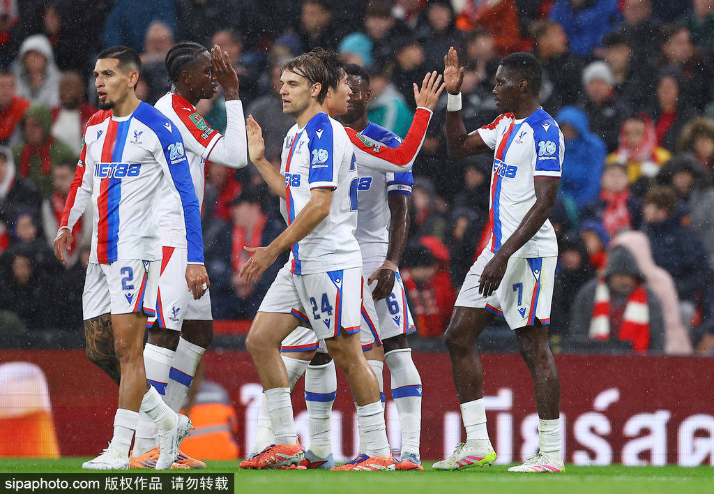 遭赛季三杀<strong></p>
<p>eth接口</strong>！联赛杯-萨尔双响 利物浦轮换阵容0-3水晶宫出局