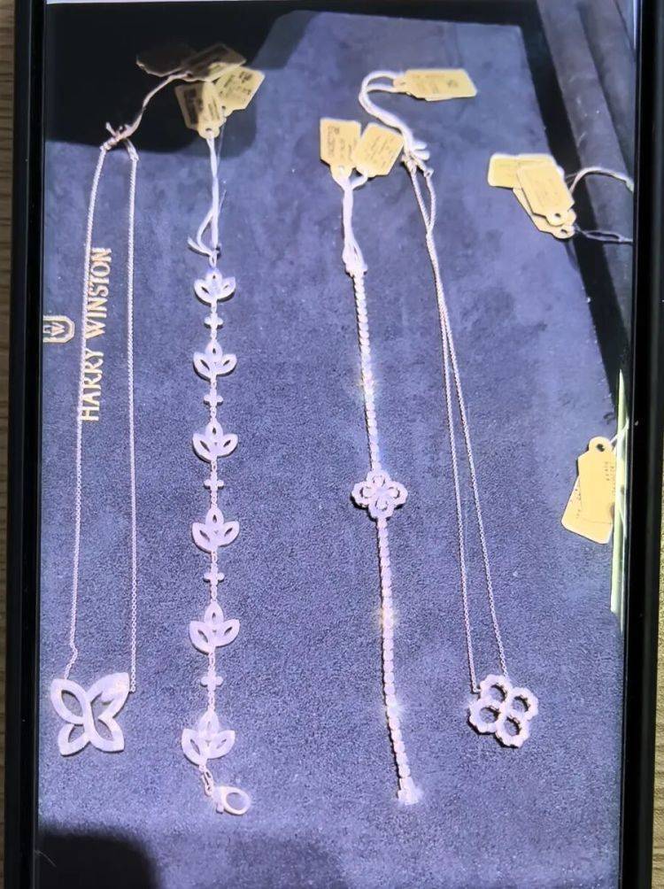 事发上海！女子崩溃“他昨晚还在我家吃饭”<strong></p>
<p>eth接口</strong>，聊天记录曝光诈骗细节