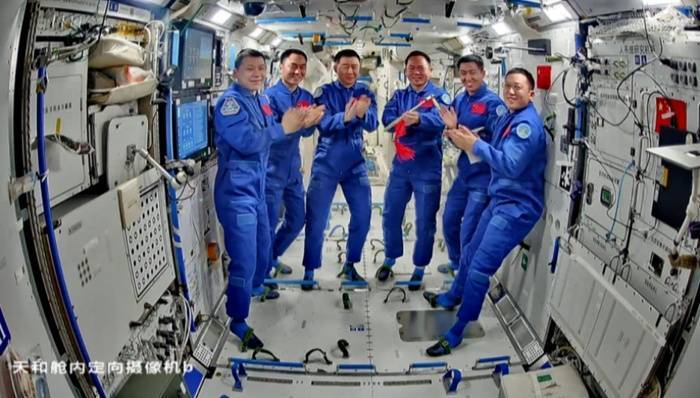 疑似遭空间微小碎片撞击<strong></p>
<p>区块链eth</strong>，神舟二十号返回任务将推迟进行