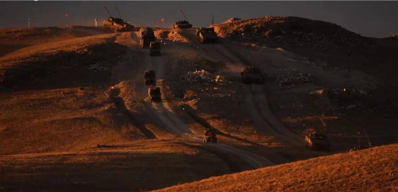 大场面！机器狗、无人机开路<strong></p>
<p>区块链eth</strong>，实兵对抗演练画面公布