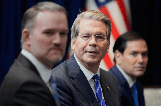 谈妥了又突然变卦！中国复购美国大豆换关税暂停<strong></p>
<p>区块链eth</strong>，美贸易代表直接通告全球：继续查中国