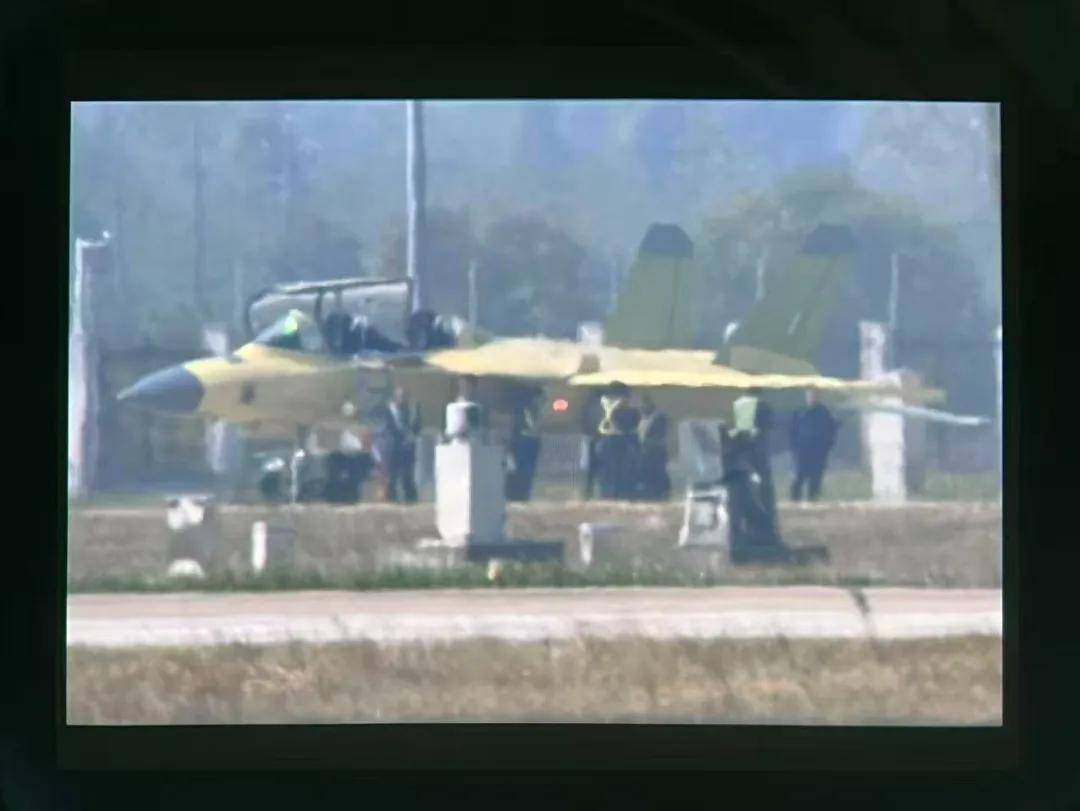 歼-35青春版<strong></p>
<p>区块链eth</strong>?076专用舰载机?新机“超级小黄蜂”究竟是干嘛的?