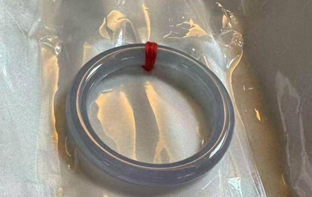 女子通过顺丰寄出7万元翡翠手镯<strong></p>
<p>区块链eth</strong>，顾客却收到空包裹，警方已立案