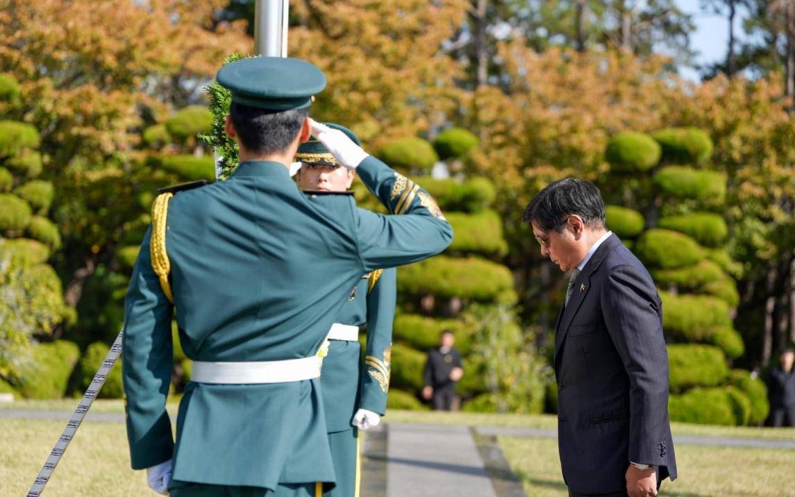 美军再度遭遇耻辱时刻：中国海军6艘战舰包围<strong></p>
<p>eth区块链</strong>，815舰插入南海演习