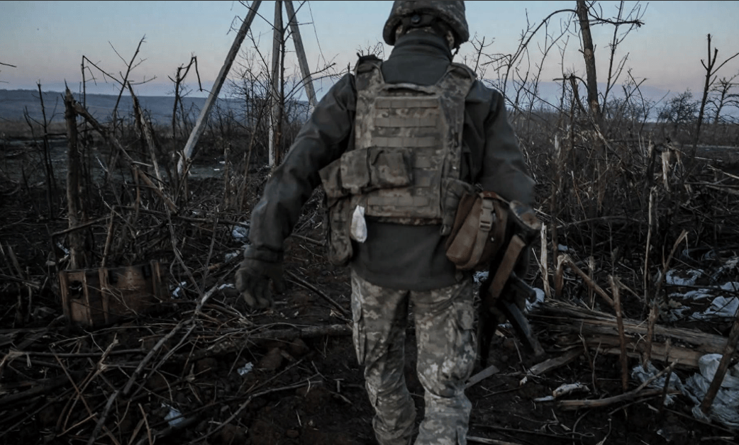 泽连斯基谎言碎了一地<strong></p>
<p>eth区块链</strong>，乌军认清事实承认红军城败了，血战到底只为美国？