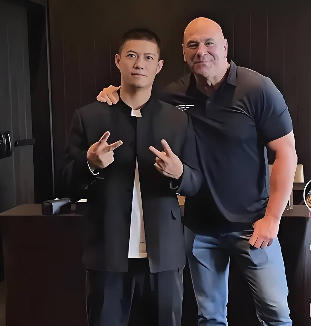 “现在看人还是重影”！扇耳光比赛受伤的中国选手：签了6场<strong></p>
<p>eth走势</strong>，还想完成剩下的5场