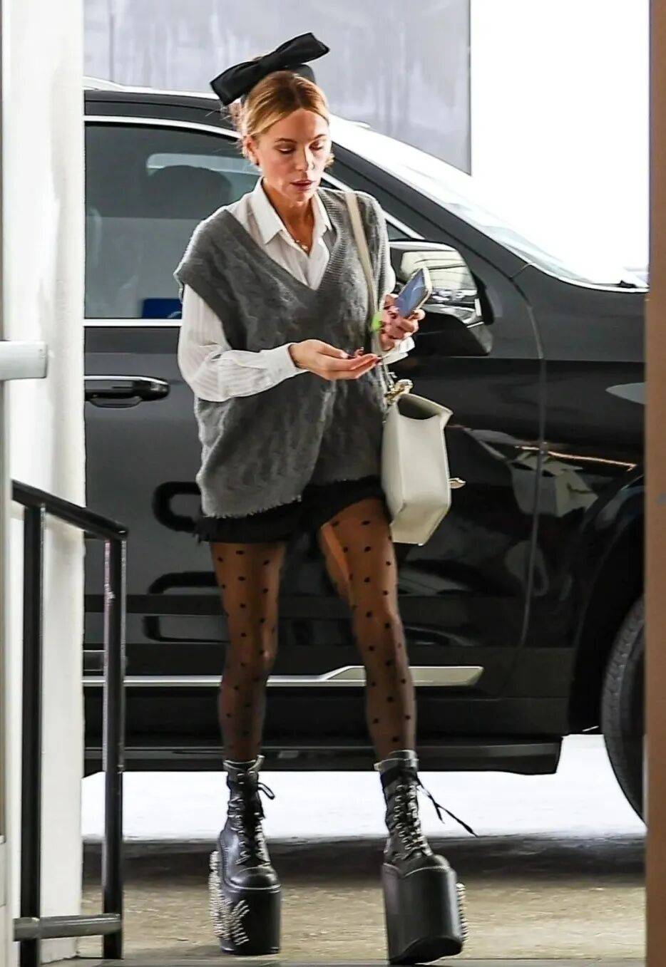 最美吸血鬼如今瘦成骷髅<strong></p>
<p>eth交易平台</strong>？《珍珠港》女主究竟怎么了？