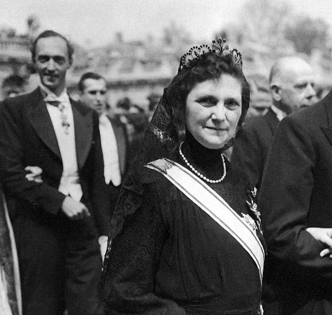 失踪百年的欧洲王室诅咒之钻重现<strong></p>
<p>eth币价格</strong>，背后藏着一位忠贞皇后的惊人布局