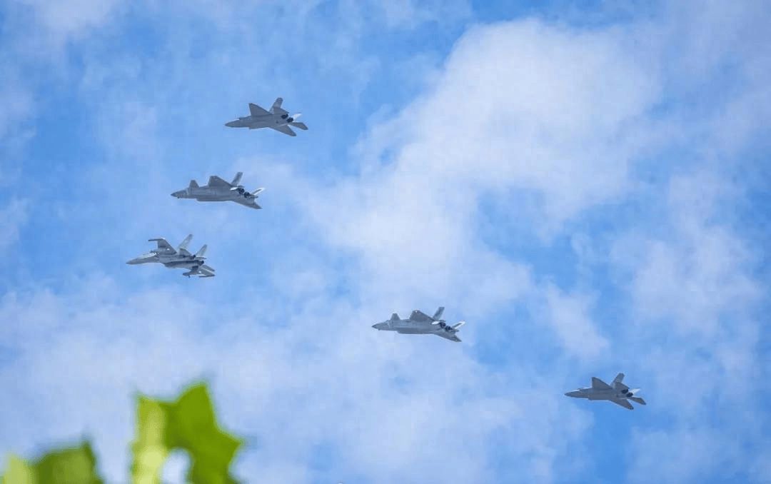 高市早苗通知全球<strong></p>
<p>eth官网</strong>，不撤回涉台言论，话音刚落，解放军攻击11亮相