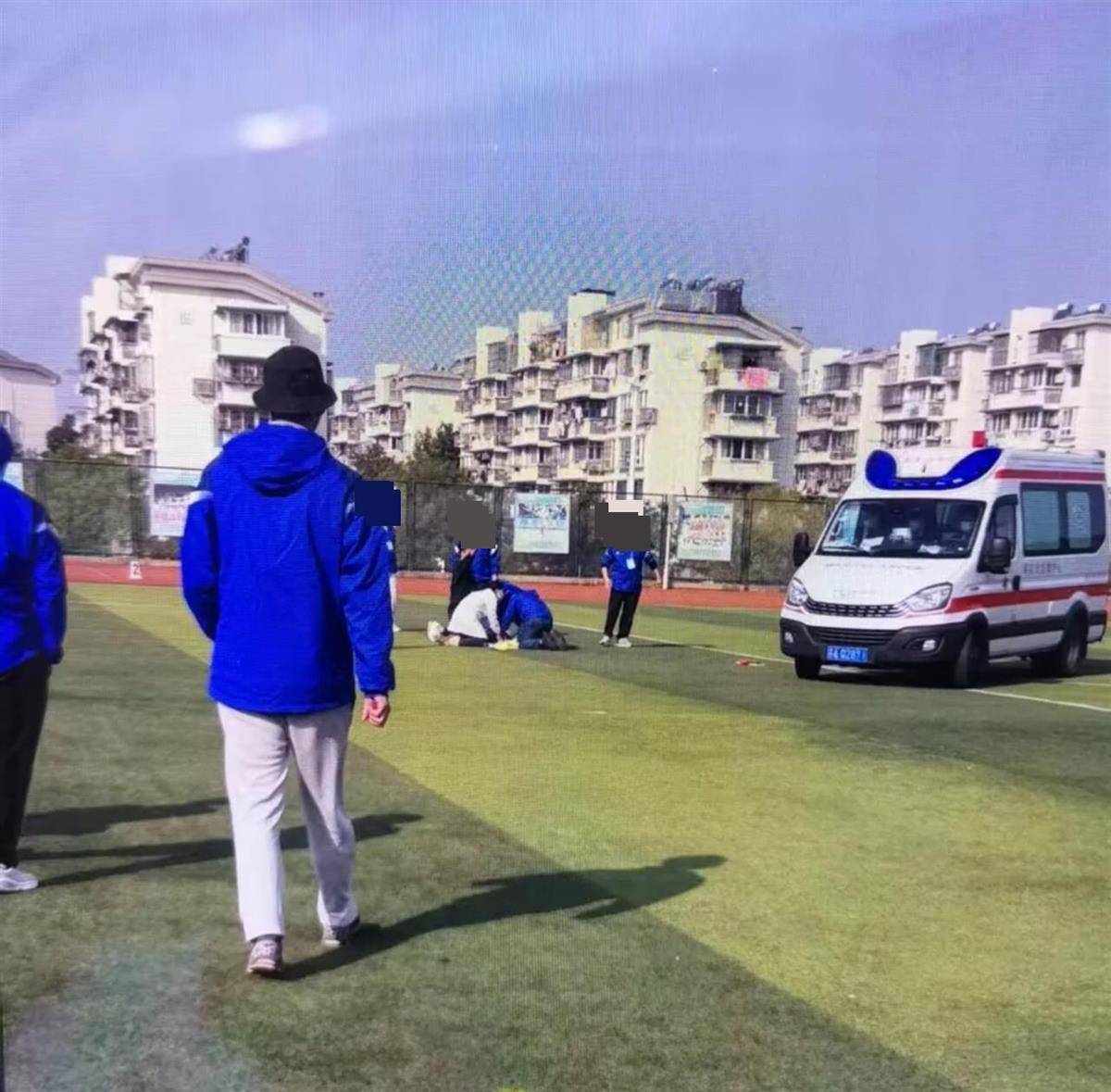 南京一学生在运动会上跑200米时倒地去世<strong></p>
<p>eth官网</strong>，官方：深感痛心，已与亲属沟通妥善处理