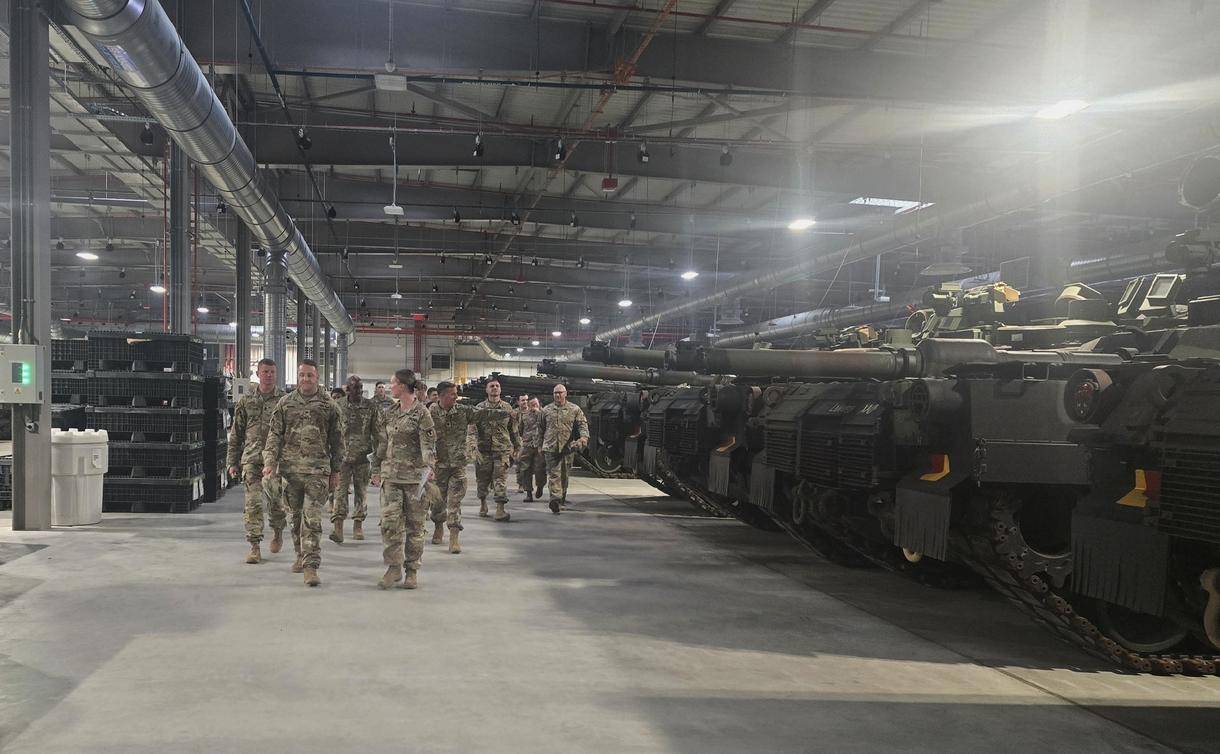 40万大军威胁对俄开战?话锋突转<strong></p>
<p>eth官网</strong>,波兰总统怒斥:乌克兰不懂感恩