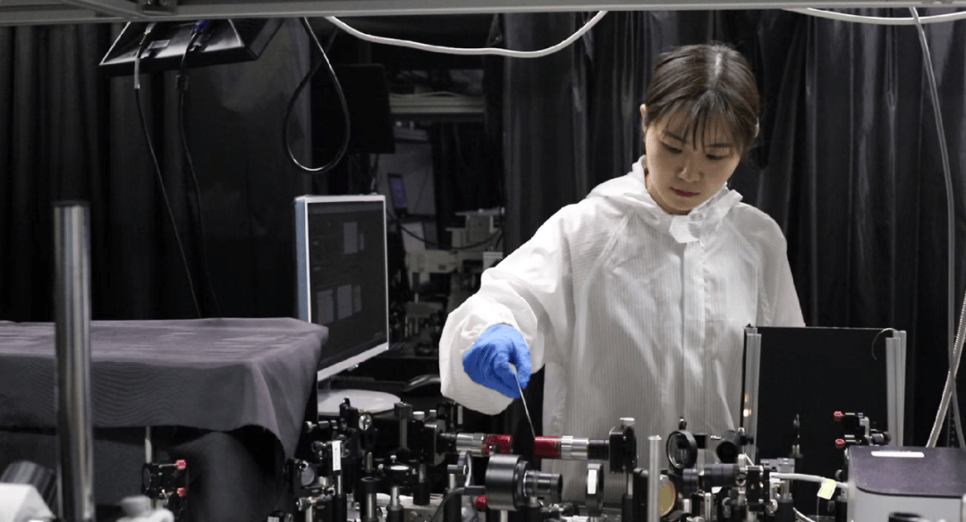 33岁刘灿<strong></p>
<p>比特币</strong>，破格晋升中国人民大学教授