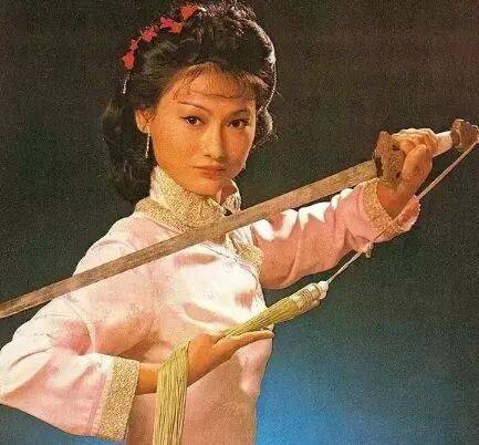 考古|惠英红自曝拿奖后谈百倍涨薪！拍打戏至残疾阑尾手术后7天复工<strong></p>
<p>比特币最新价格</strong>，她的人生是拼出来的