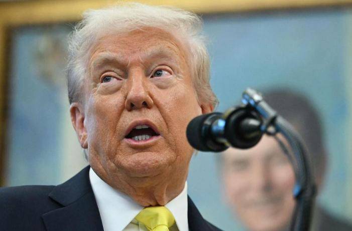 中美领导人刚通完电话<strong></p>
<p>比特币价格今日行情</strong>，特朗普一个电话打到东京，要亲自跟高市早苗谈谈，不道歉不行