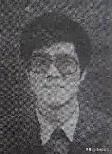 无间道？山西警察中队长抢运钞车<strong></p>
<p>比特币价格今日行情</strong>，被同事百发子弹乱枪击毙