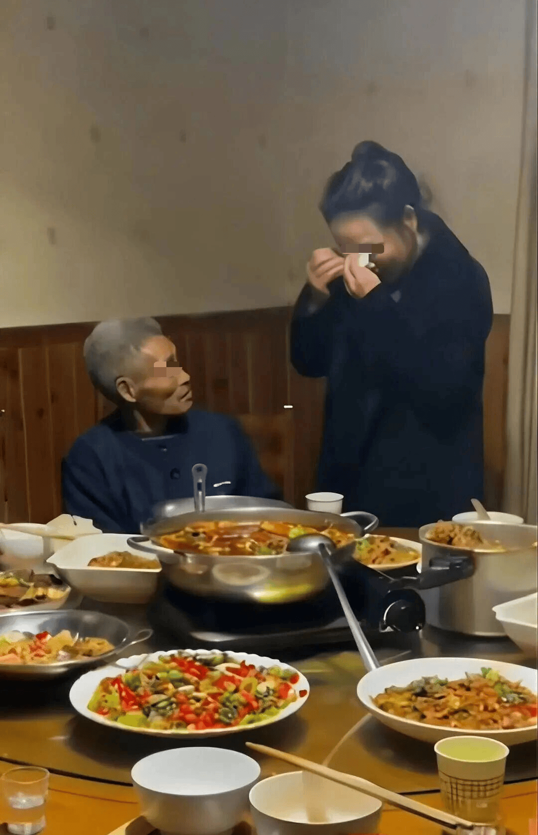 男子一次性收到11年工资38万元<strong></p>
<p>比特币价格今日行情</strong>，老板曾辩称“路遇乞讨好心收留，属自愿劳动”