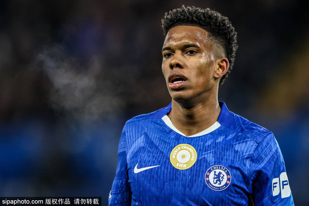 欧冠-埃斯特旺德拉普进球 切尔西3-0擒巴萨豪取三连胜