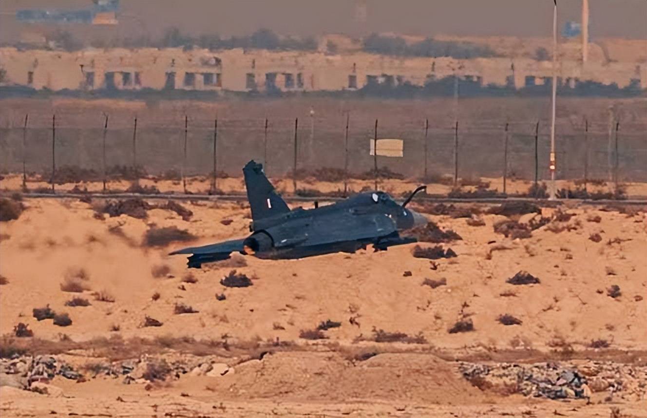 印度光辉坠机<strong></p>
<p>比特币行情</strong>，美印爆发吵架，破口大骂发动机后，美军献上加油机